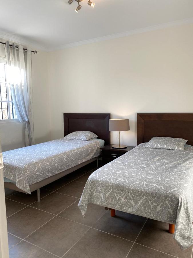 With A Big Garden And Heated Pool * Malaga